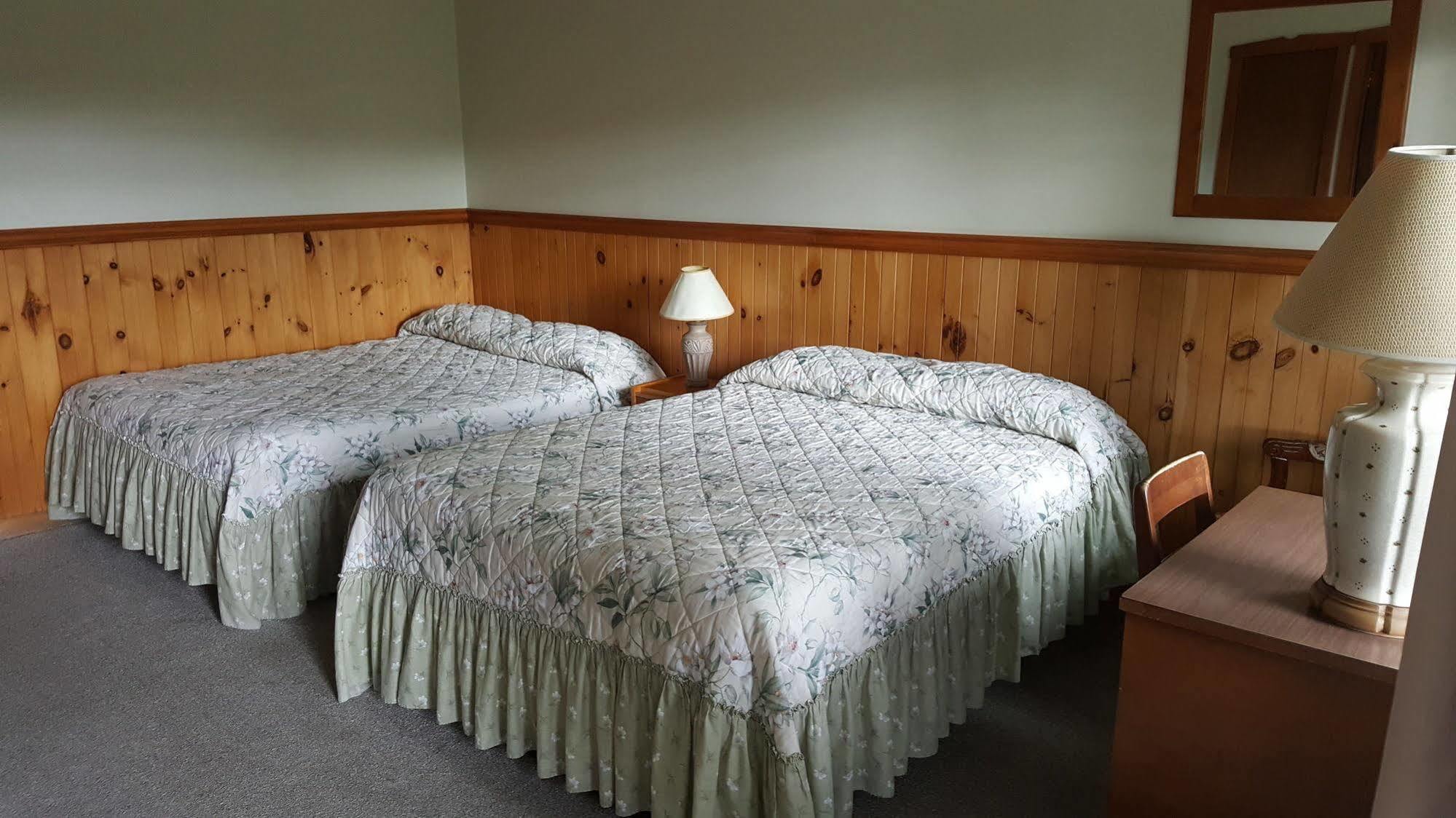 Motel Le Fleuron Saint-Donat-de-Montcalm Exterior foto